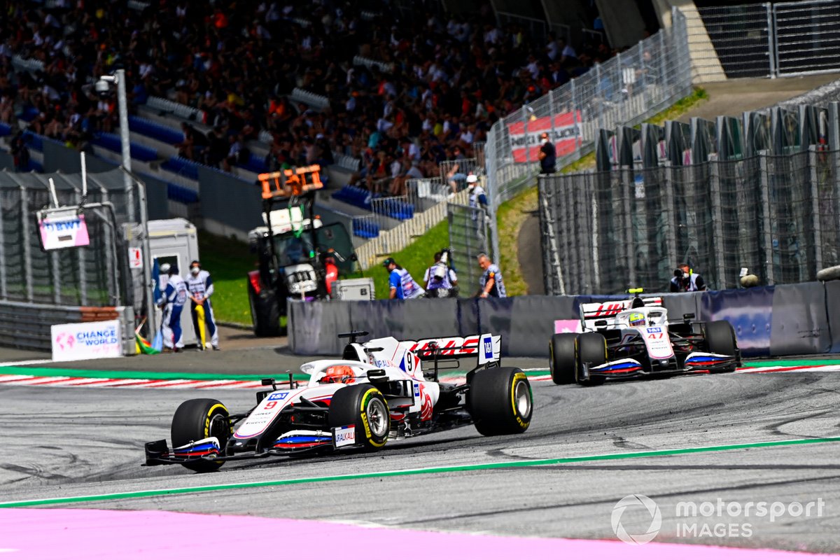 Nikita Mazepin, Haas VF-21, Mick Schumacher, Haas VF-21