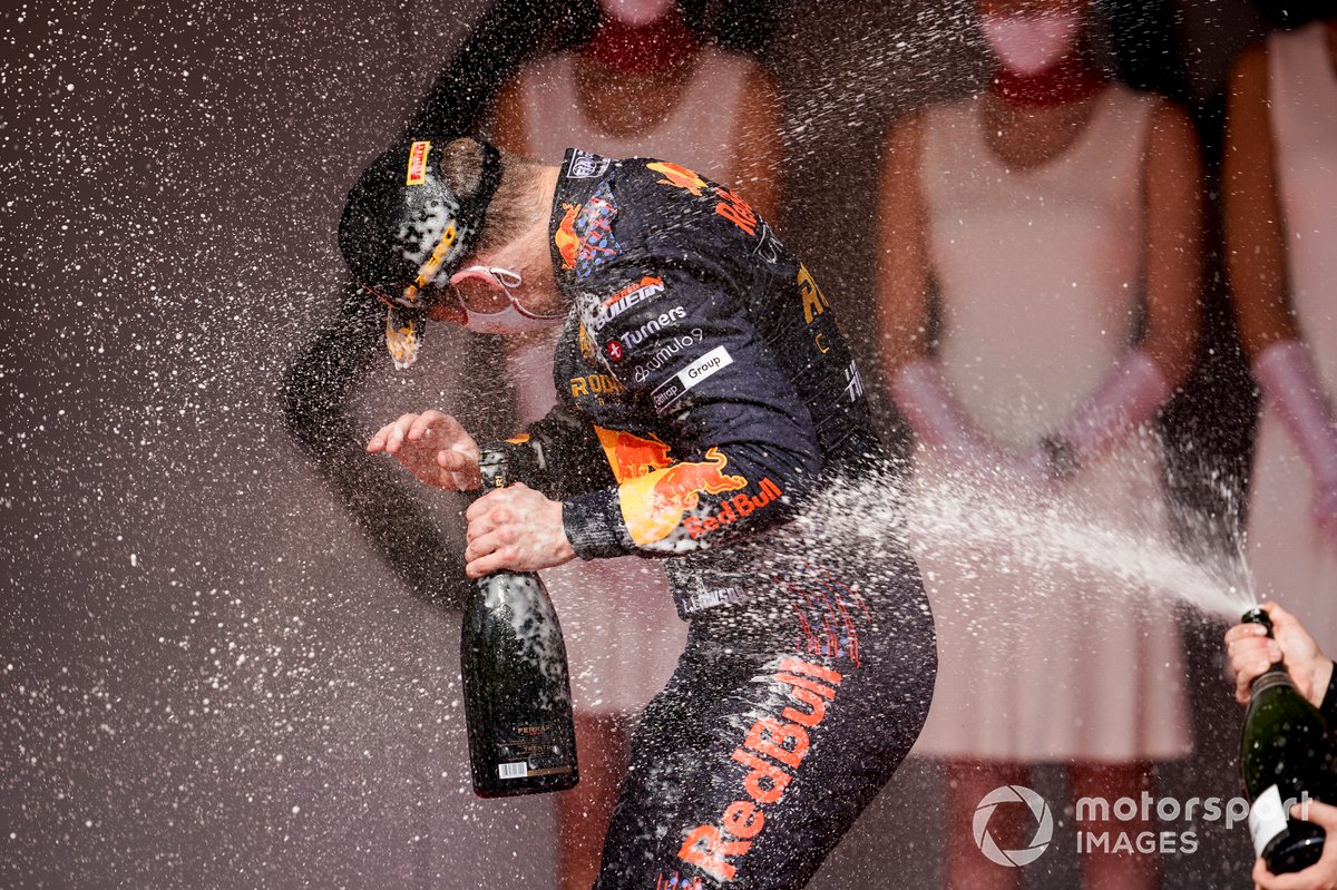 Liam Lawson, Hitech Grand Prix