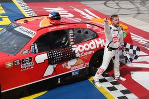 Race winner Justin Allgaier, JR Motorsports, Chevrolet Camaro