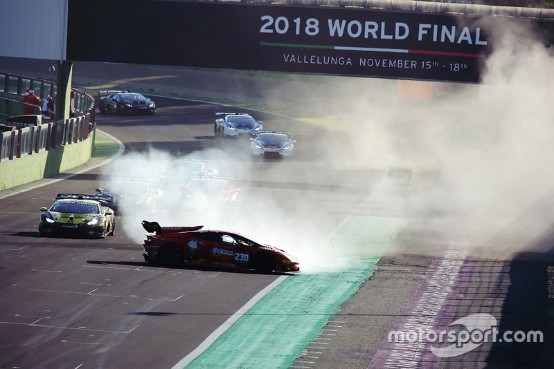 Lamborghini Huracan Super Trofeo Evo #230, YH Racing Team: Takamichi Matsuda, Dai Yoshihara