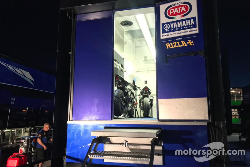 La Yamaha R1M con la que Lewis Hamilton rodó en Jerez
