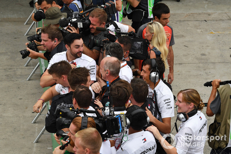 Mercedes-AMG F1 dans le Parc Fermé