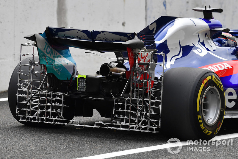 Scuderia Toro Rosso STR13 with rear aero sensor