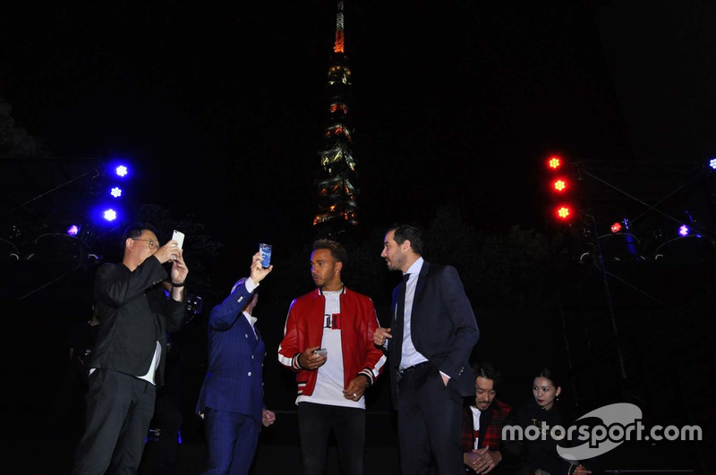 「TOMMY HILFIGER PRESENTS TOKYO ICONS」