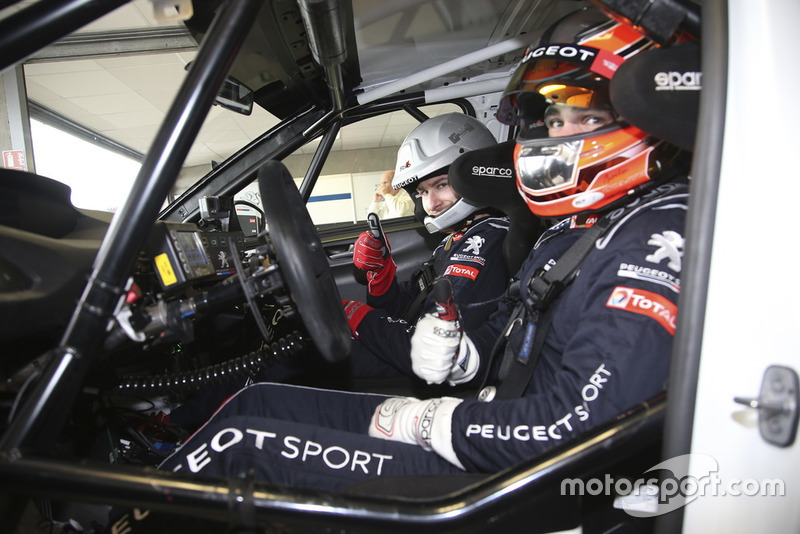Marko Knab, Editor Motorsport.com Deutschland with the Peugeot 308 TCR