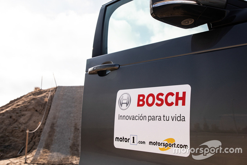 II Curso de Conducción y Nuevas Tecnologías BOSCH - Motor1.com España - Motorsport.com