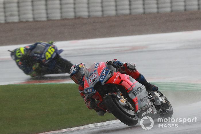 Andrea Dovizioso, Ducati Team, Valentino Rossi, Yamaha Factory Racing