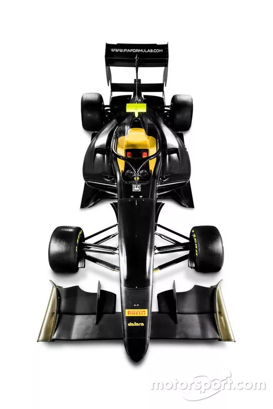  FIA F3 2019 aracı
