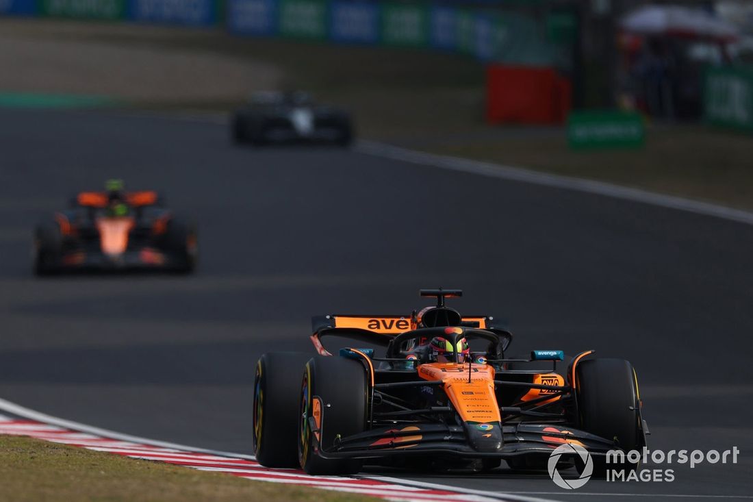 Lando Norris, McLaren, Oscar Piastri, McLaren