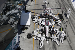 Valtteri Bottas, Williams FW38, pit action
