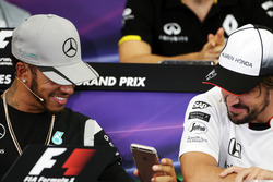 (L to R): Lewis Hamilton, Mercedes AMG F1 and Fernando Alonso, McLaren in the FIA Press Conference