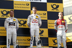 Podium: le vainqueur Marco Wittmann, BMW Team RMG, BMW M4 DTM; le deuxième Tom Blomqvist, BMW Team RBM, BMW M4 DTM;le troisième Jamie Green, Audi Sport Team Rosberg, Audi RS 5 DTM; Stefan Reinhold, BMW Team RMG