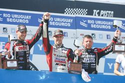 Podium: race winner Matias Rossi, Donto Racing Chevrolet, second place Facundo Ardusso, JP Racing Do