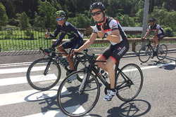 Jorge Lorenzo con el ciclista colombiano Nairo Quintana