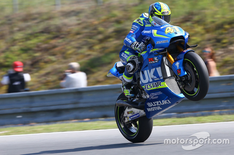 O combalido Aleix Espargaró, que ainda se recupera de fratura no dedo anelar da mão esquerda, surpreendeu e larga na quarta posição.