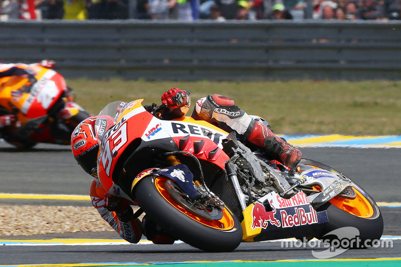 Marc Márquez, Repsol Honda Team con daños por caída