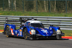 #36 Signatech Alpine A460: Gustavo Menezes, Nicolas Lapierre, Stéphane Richelmi