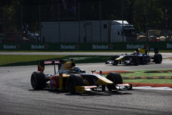 Antonio Giovinazzi, PREMA Racing precede Alex Lynn, DAMS