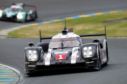 #1 Porsche Team Porsche 919 Hybrid: Timo Bernhard, Mark Webber, Brendon Hartley