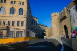 Le virage 10 avec le château