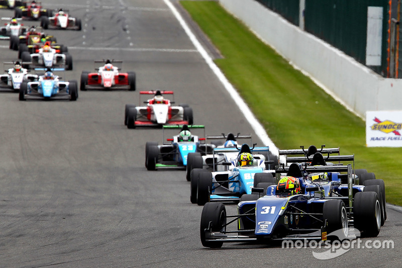 BRDC F3 2016 - Course 1 - 1er