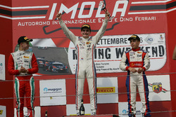 Podio Gara 1: il secondo classificato Juri Vips, Prema Powerteam, il vincitore della gara Job Van U