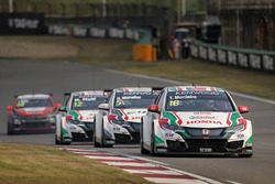 Тьягу Монтейру, Honda Racing Team JAS, Honda Civic WTCC