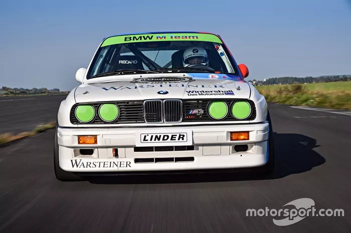 BMW M3 DTM E30