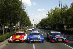The cars with Augusto Farfus, BMW Team MTEK, BMW M4 DTM, Paul Di Resta, Mercedes-AMG Team HWA, Merce