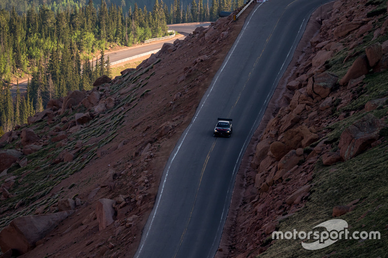 #72 Mitsubishi Evo X: Derek Boyd