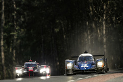 #36 Signatech Alpine A460: Gustavo Menezes, Nicolas Lapierre, Stéphane Richelmi