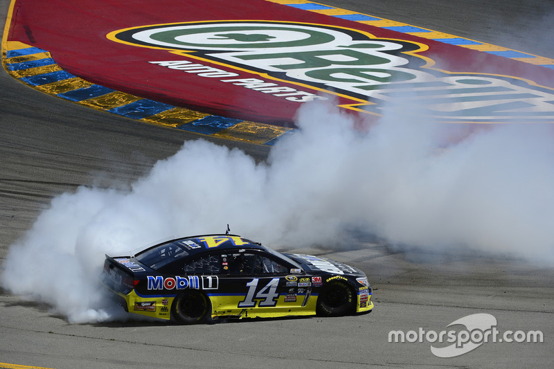 Sieger Tony Stewart, Stewart-Haas Racing, Chevrolet