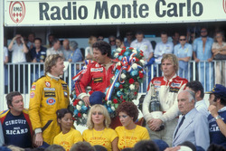 Mario Andretti, Team Lotus Ford, Ronnie Peterson, Team Lotus Ford, James Hunt, McLaren Ford