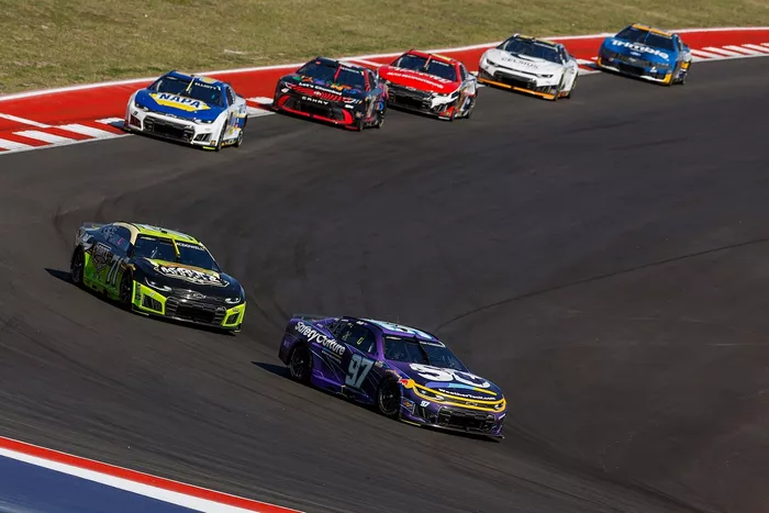 Shane van Gisbergen, Trackhouse Racing, Michael McDowell, Spire Motorsports