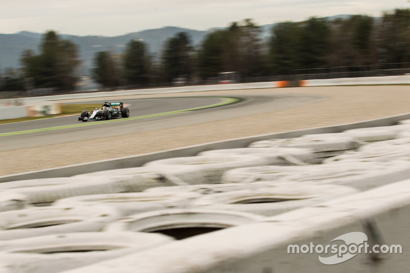Lewis Hamilton, Mercedes AMG F1 W07 Hybrid