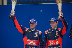 Podium: second place Hayden Paddon, John Kennard, Hyundai i20 WRC, Hyundai Motorsport