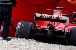 The crashed Ferrari SF70H of Kimi Raikkonen, Ferrari