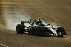 Valtteri Bottas, Mercedes AMG F1 W08 locks up under braking