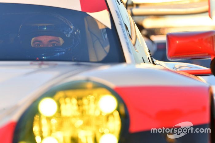 #912 Porsche Team North America Porsche 911 RSR: Kevin Estre