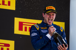 Podium: third place Oliver Rowland, DAMS