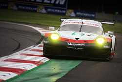 #92 Porsche Team Porsche 911 RSR: Michael Christensen, Kevin Estre