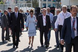 Illham Aliyev, Presidente de Azerbaiyán, Chase Carey y Ross Brawn