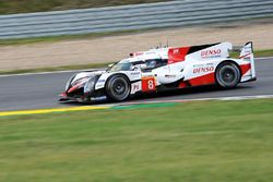 #8 Toyota Gazoo Racing Toyota TS050 Hybrid: Anthony Davidson, Sébastien Buemi, Kazuki Nakajima