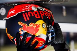 De helm van Max Verstappen, Red Bull