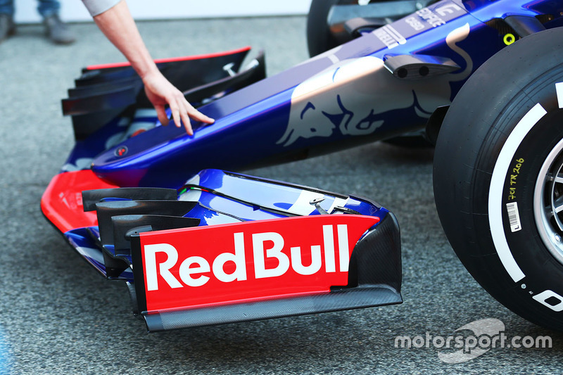 Переднє антикрило Scuderia Toro Rosso STR12