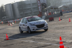 Lorenzo Grani, Peugeot 208 R2