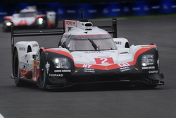 #2 Porsche Team Porsche 919 Hybrid: Timo Bernhard, Earl Bamber, Brendon Hartley