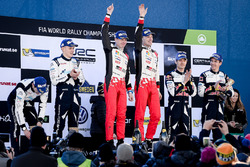 Podium: winnaars Jari-Matti Latvala, Miikka Anttila, Toyota Racing, tweede plaats Ott Tänak, Martin