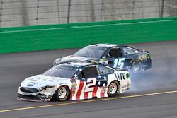 Brad Keselowski, Team Penske Ford, Reed Sorenson, Premium Motorsports Chevrolet