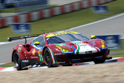 #71 AF Corse Ferrari 488 GTE: Davide Rigon, Toni Vilander